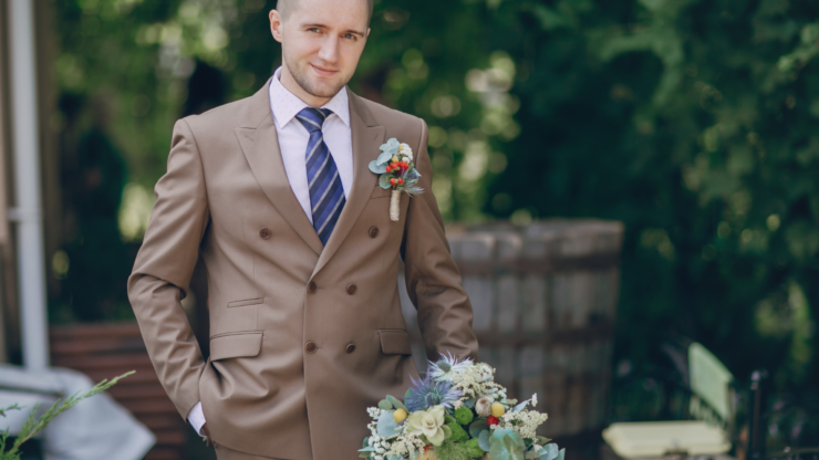 Cinq conseils pour un costume de marié sur-mesure.